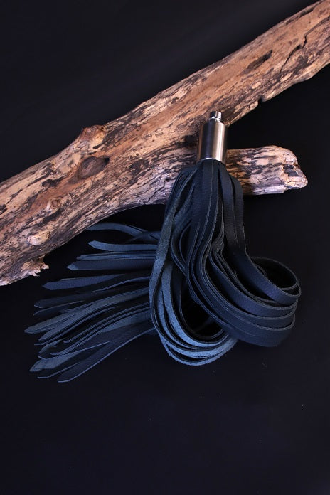 Peitschenaufsatz aus Nappaleder 1 cm breite Riemen