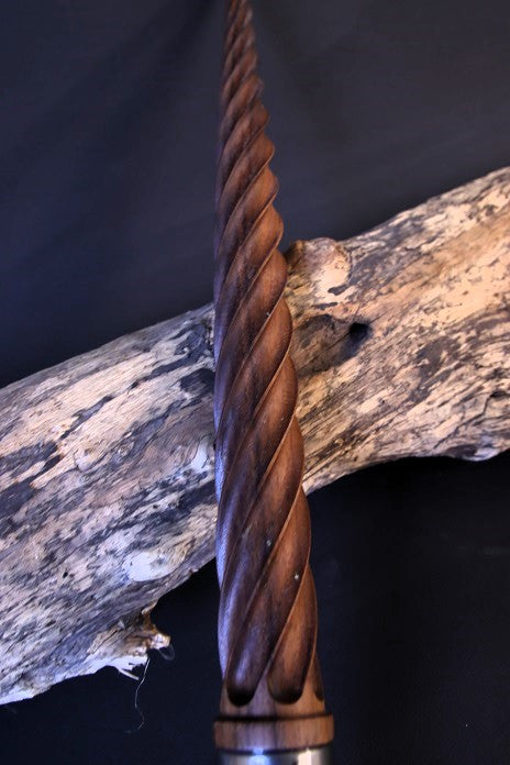 Schlagstock aus Holz mit Kannelur