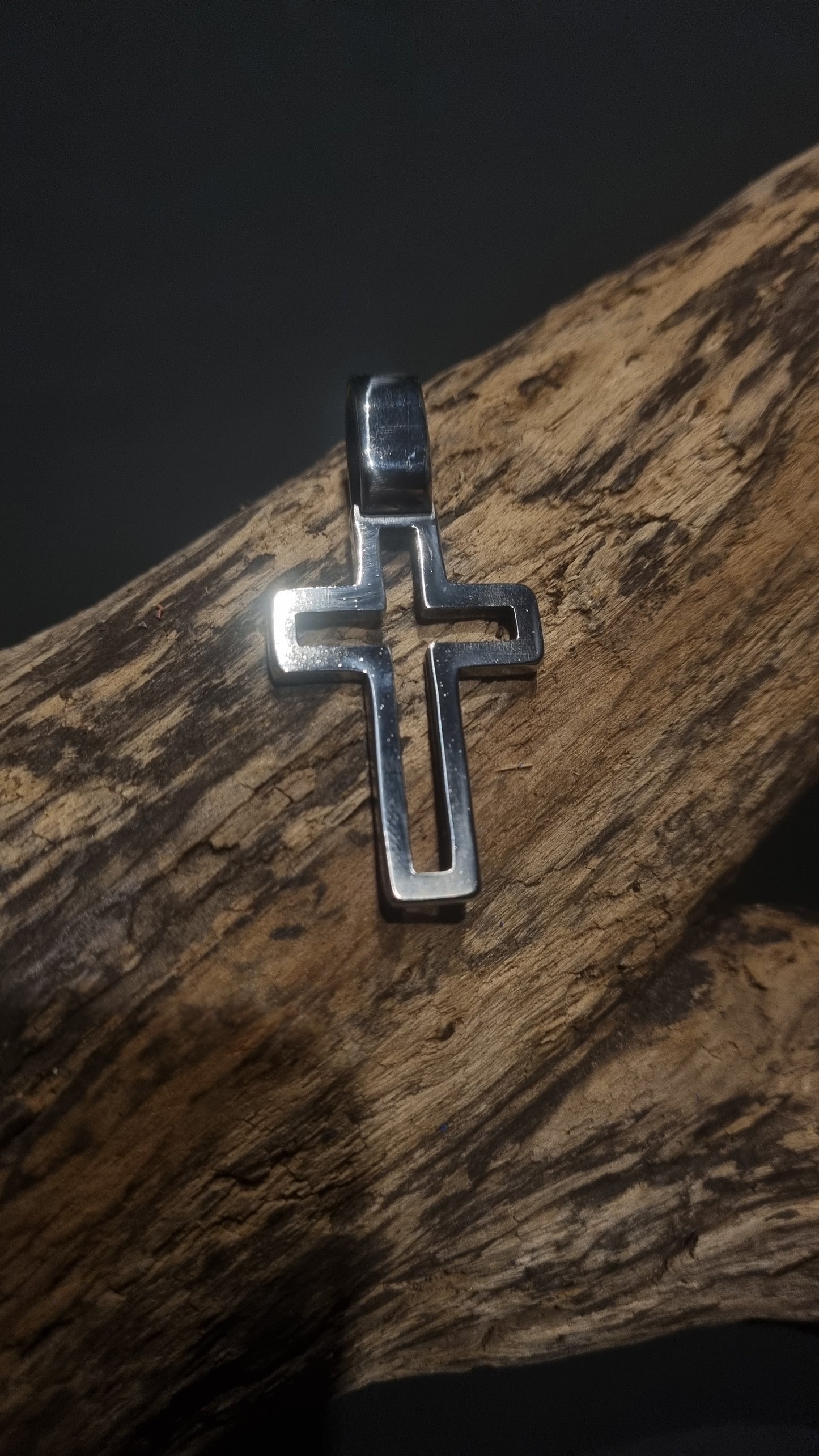 Kreuz Anhänger für 8 mm Rund Halsreif , Halsband