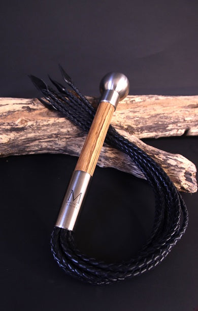 9 Schwänzige mit Griff aus Zebrano Holz