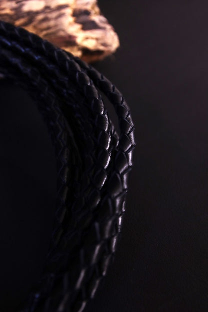 9 Schwänzige mit Griff aus Zebrano Holz