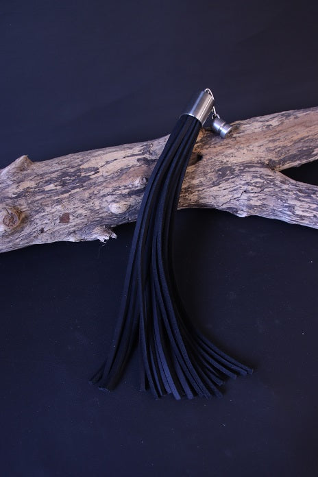 Peitschenaufsatz mit 15 Fettleder Riemen und Kettengelenk