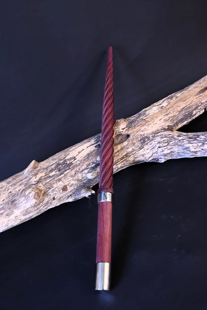 Schlagstock aus Holz mit Kannelur