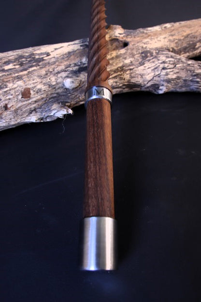 Schlagstock aus Holz mit Kannelur