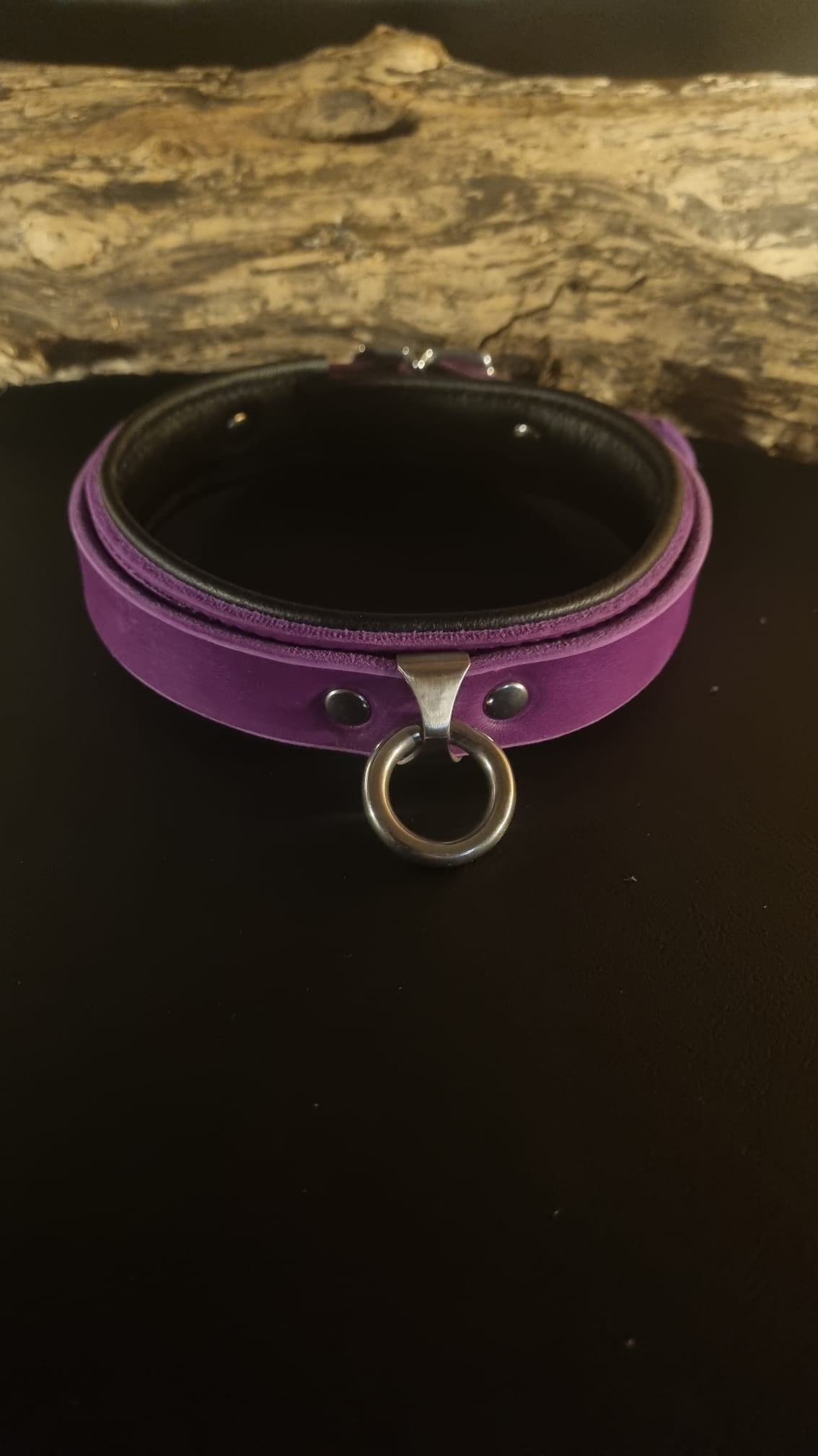 Lederhalsband mit Ring der O  3 cm breit