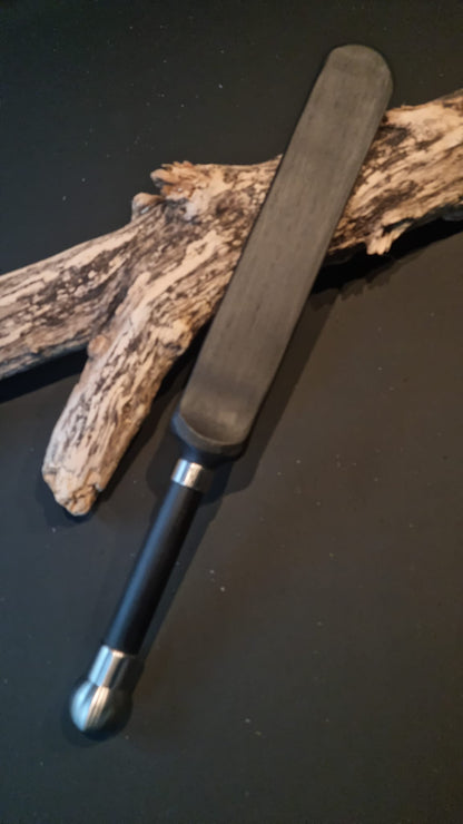 Paddle aus schwarzem Designholz